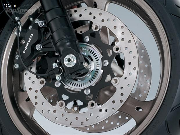 بررسی موتورسیکلت سوزوکی GSX1250FA مدل 2015
